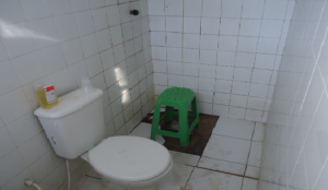 BANHEIRO_COLETIVO_DO_HOSPITAL