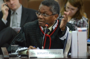 Para José Bernardo Rodrigues, o prefeito tentou manipular o resultado da licitação