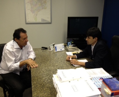 Campos recebe Zito Rolim.