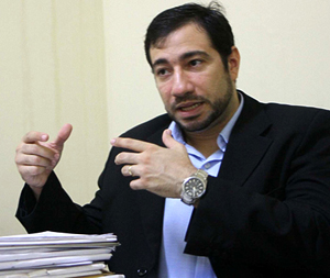 Delegado Augusto Barros.