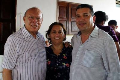 João Alberto, a primeira dama e o prefeito de Buriticupu, Zé Gomes.