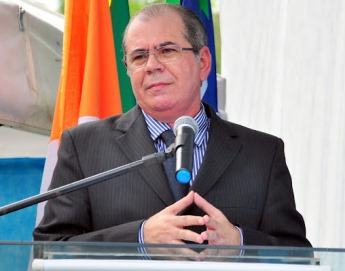 Secretário Hildo Rocha.