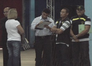 Coordenador notificando o estabelecimento