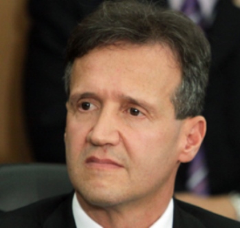 O secretário Aluísio Mendes