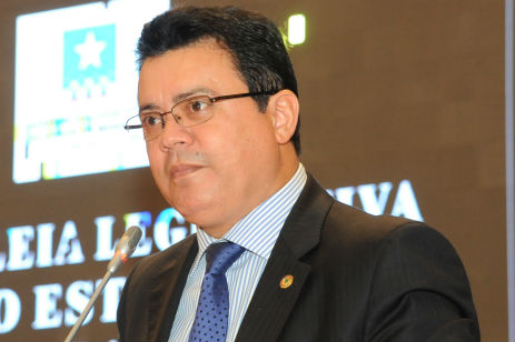 Deputado Rigo Teles.