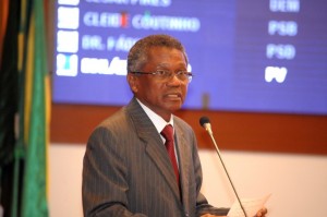 Presidente do Tribunal Regional Eleitoral (TRE), desembargador José Bernardo Rodrigues