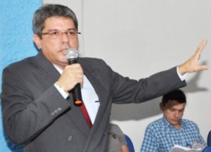 O mutilador Charles Bacelar.