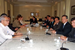 Precariedade do sistema prisional foi debatida em reunião