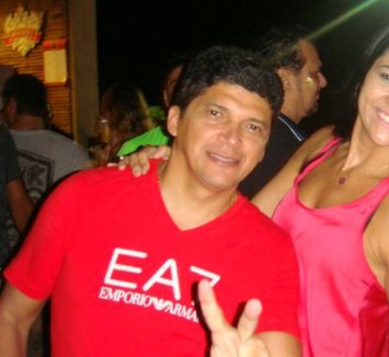 Deputado Marcos Caldas.