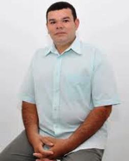 Vereador professor Roberto agora sem legenda.