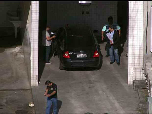 Roberto Jefferson deixou o IML do Rio às 16h (Foto: Reprodução / TV Globo)