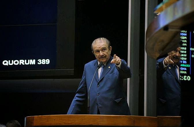 Deputado Mauro Benevides PMDB/CE