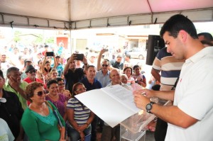 Gil Cutrim autorizou o início das novas obras de asfaltamento.