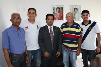 Edilázio recebendo apoio de grandes lideranças.