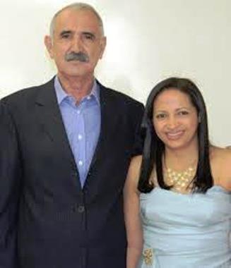 Ex-prefeito Primo ao lado da esposa, deputada Francisca Primo.