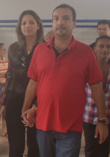 Delmar e sua noiva, a agraciada Noelia.