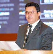 Deputado Rigo Teles.