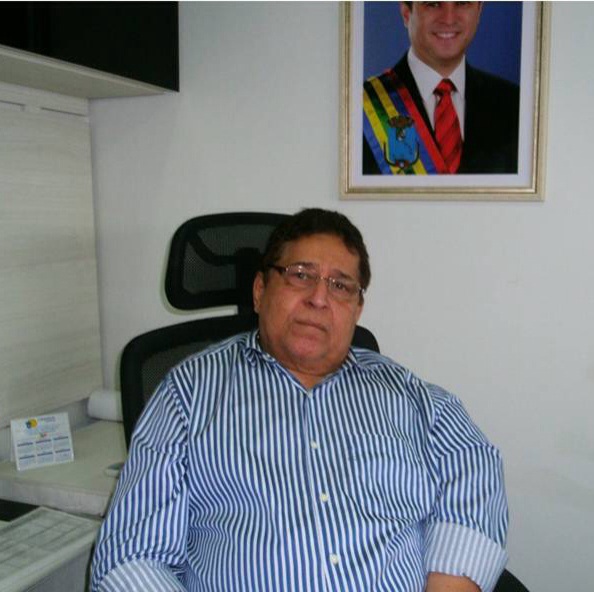 Canindé Barros, o secretário família.