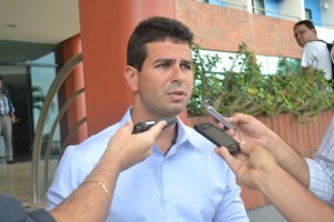 Prefeito Gil Cutrim.