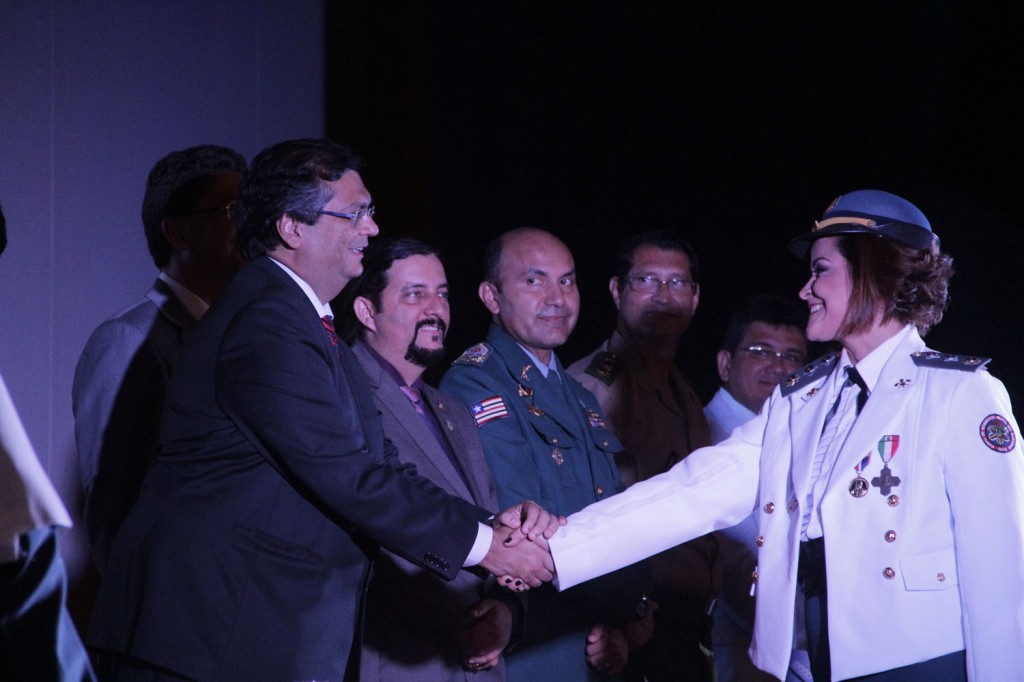  Governador Flávio Dino promove 807 oficiais e praças do CBMMA.