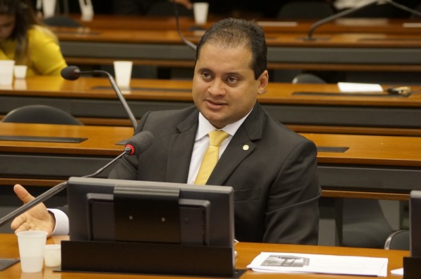 Weverton Rocha (PDT), tenta a todo custo assumir o posto de Manoel Dias, no Ministério do Trabalho