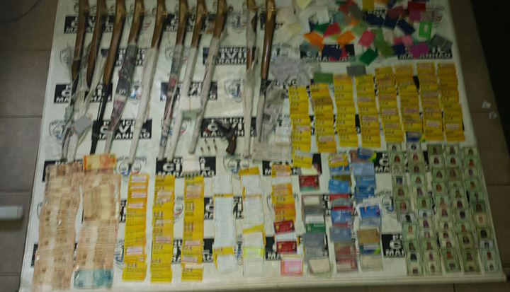 Material apreendido pela Polícia Civil.