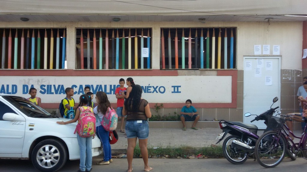 Escola de portas fechadas