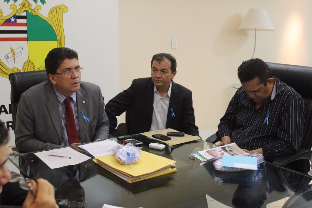 Prefeito Miltinho ao lado do secretário de Segurança Pública.