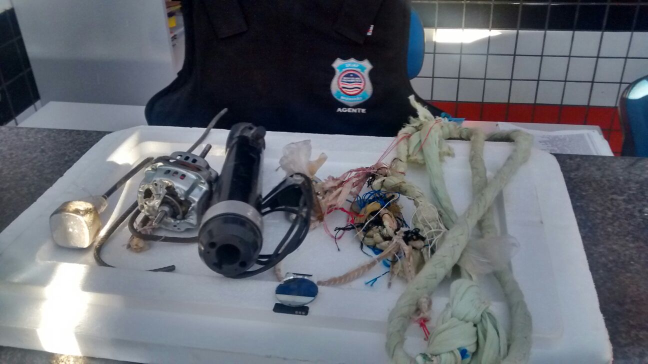 Material encontrado durante a tentativa de fuga dos internos.
