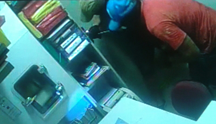 1452507025-379166921 (1)