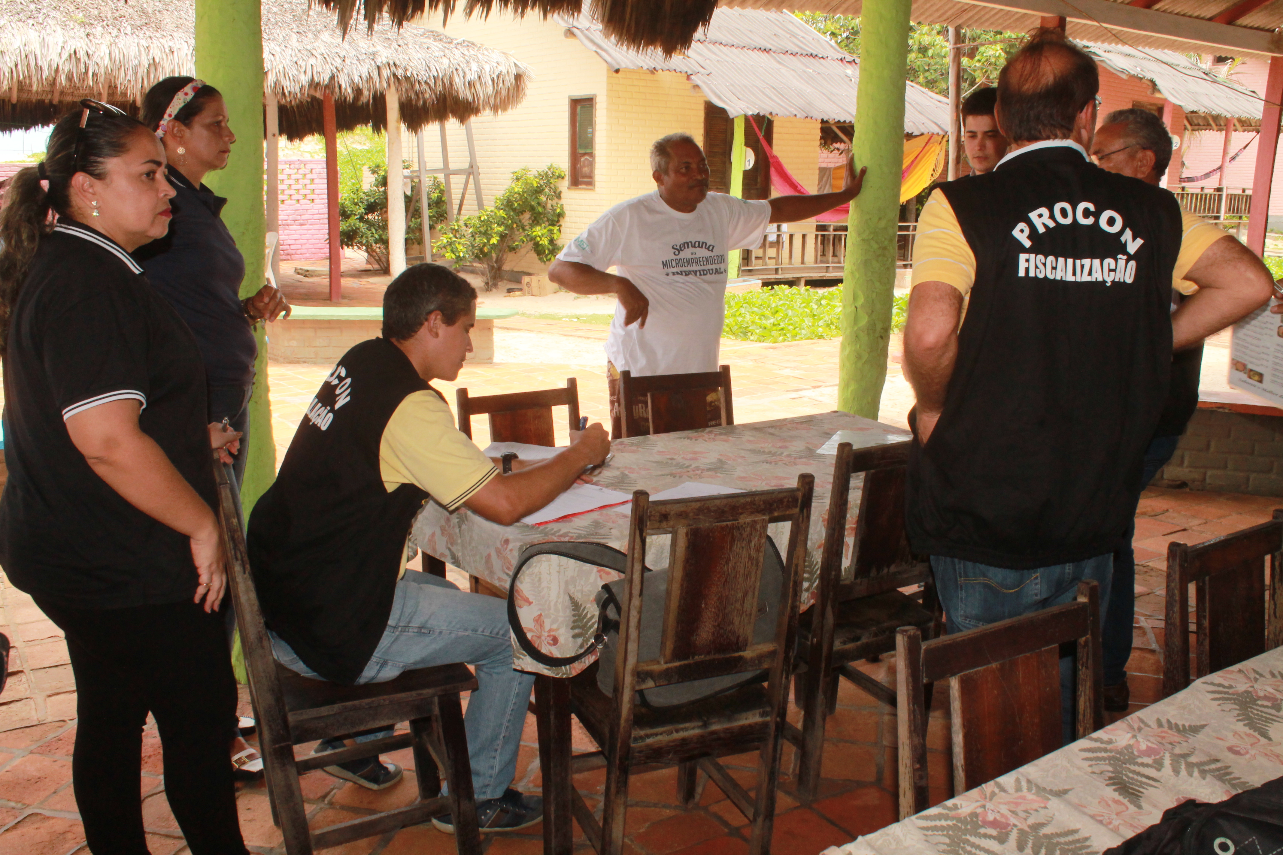 Foto 1 - PROCON MA inicia fiscalização em Bares e restaurantes de Barreirinhas