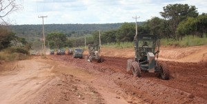 Foto 1_Divulgação_Sinfra_19052016 - Governo do Estado do Maranhão e Exército Brasileiro vistoriam obras na MA-034