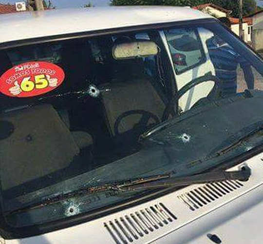 1475140564-551077156