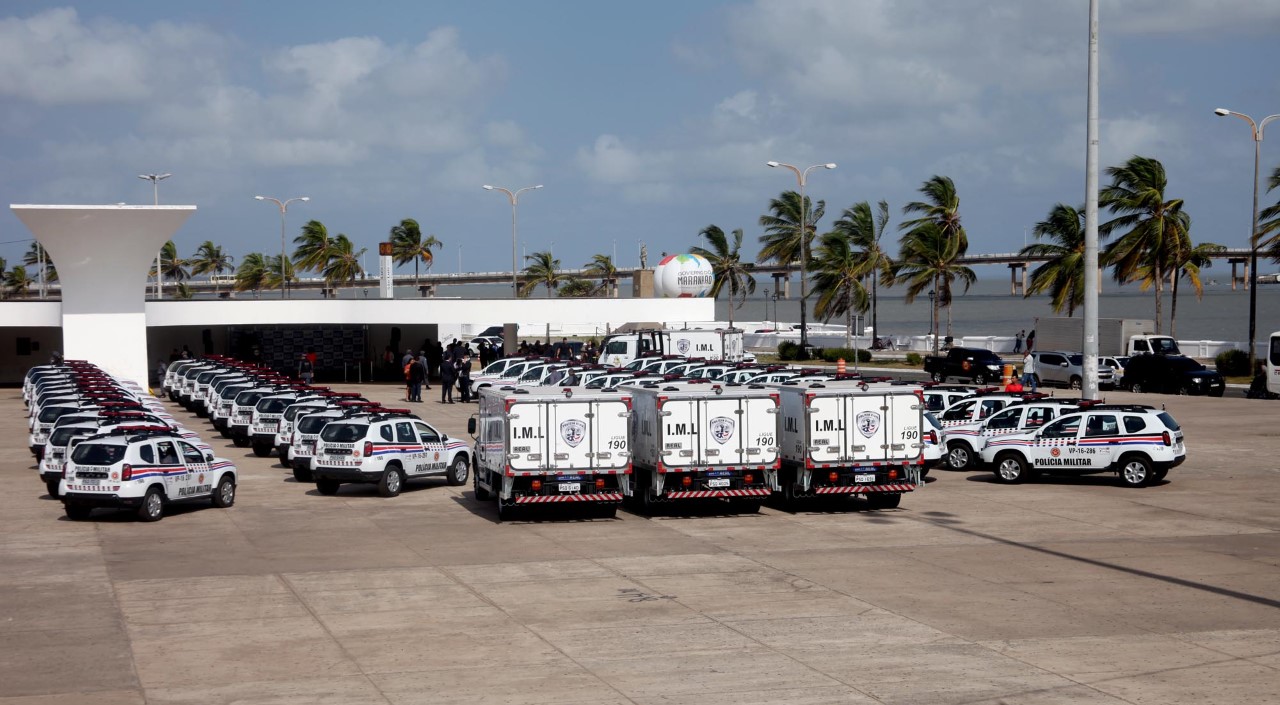 thumbnail_foto-handson-chagas-entrega-de-viaturas-2