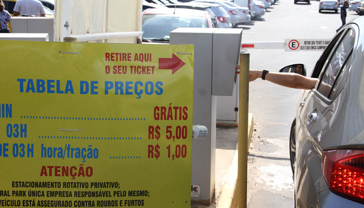 1475510990-332526232