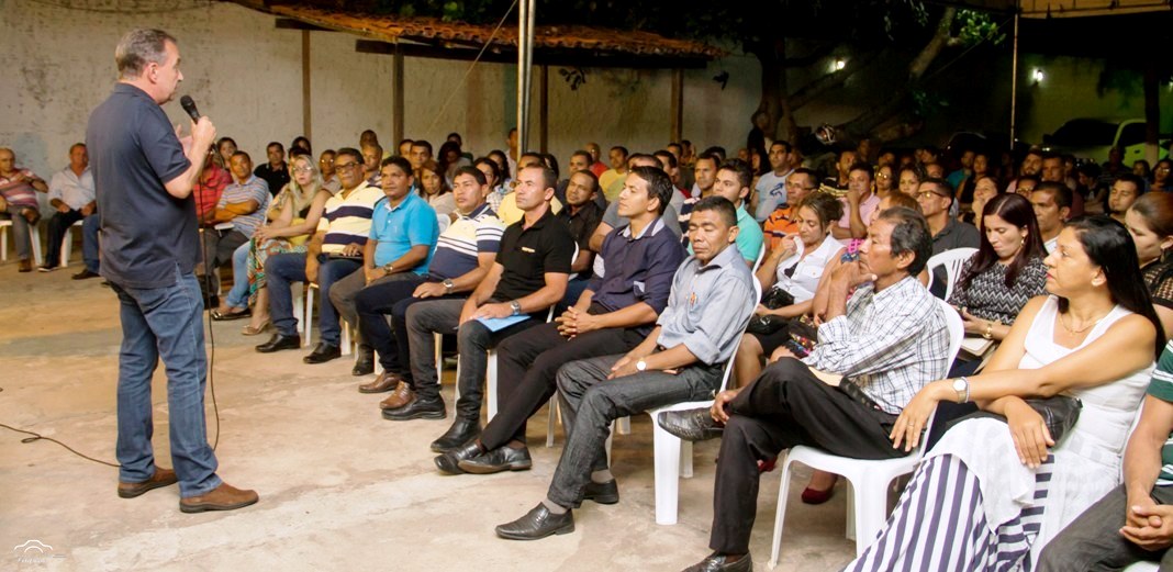 fotio-1-luis-fernando-com-vereadores-nao-eleitos