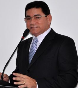 alan-linhares-prefeito-de-bacabeira-264x300-264x300