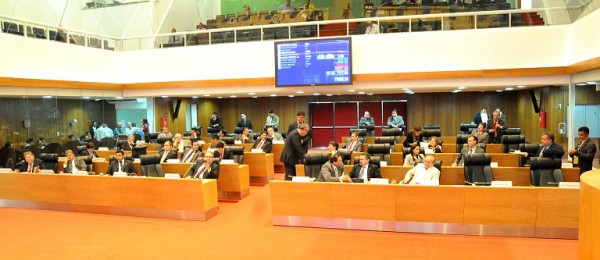 plenario-assembleia-legislativa-maranhao-e1307973826462