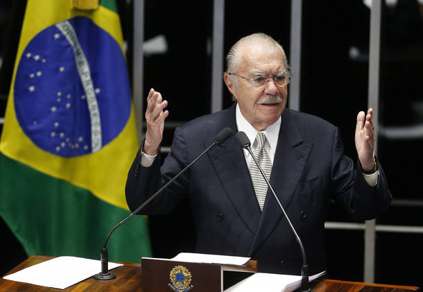 SARNEY1 DF NACIONAL 1812/2014 SARNEY/DESPEDIDA O senador, Jose Sarney (PMDB AP), faz um discurso de despedida da tribuna do plenario do senado, em Brasilia.FOTO:DIDA SAMPAIO/ESTADAO