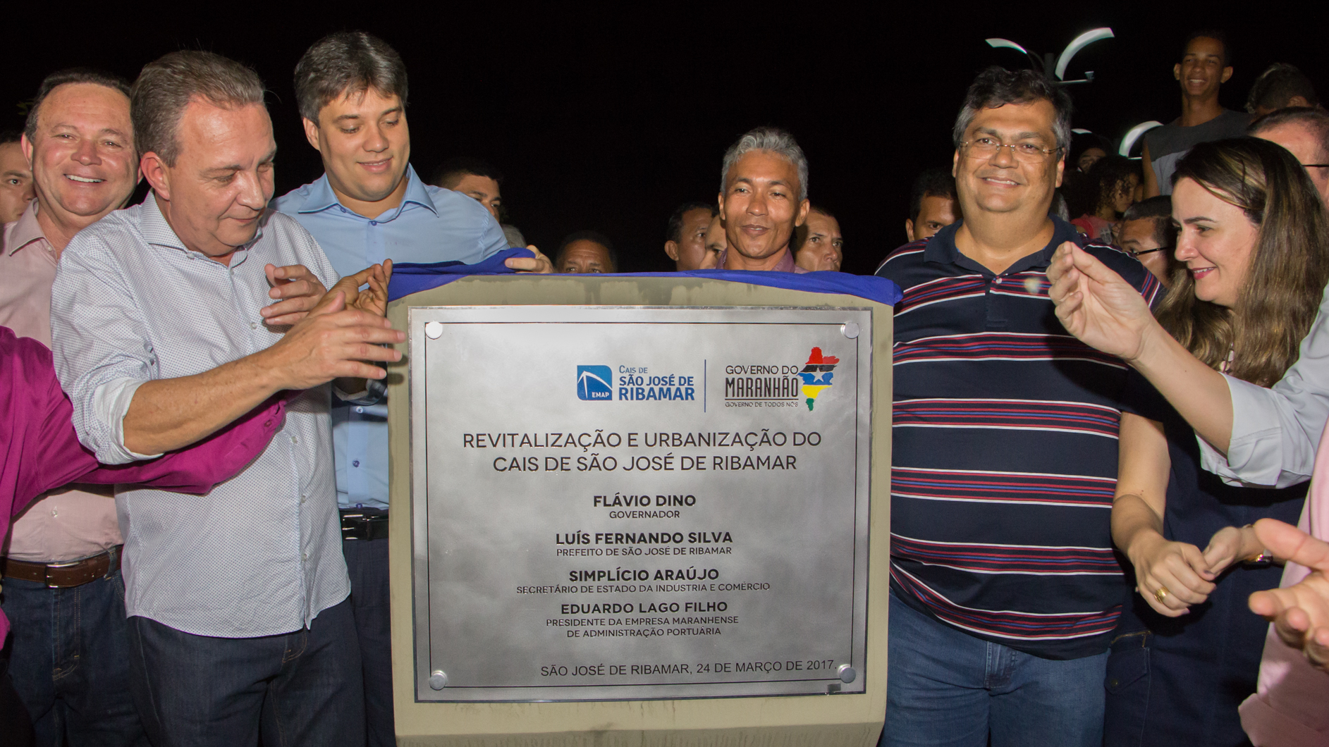 Descerramento placa Cais