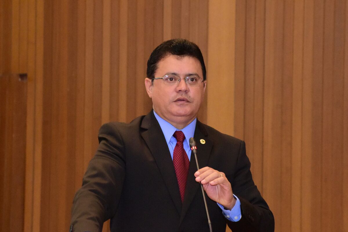 7b850e7a-68e2-4b49-bc4c-ea4ad6d456a1 1