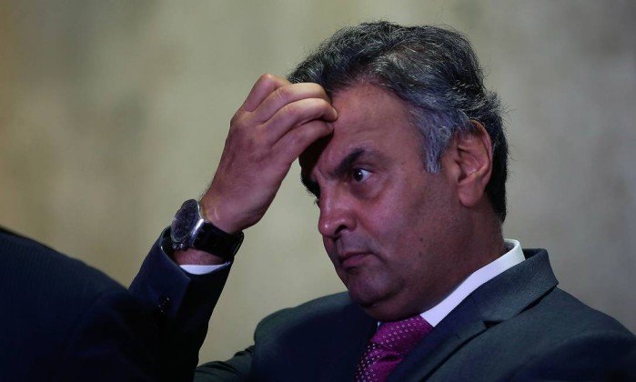 x67759837_BrasiliaSenador-Aecio-Neves-fala-a-imprensa-no-Palacio-do-Planal.jpg.pagespeed.ic.iGGoES9LkK