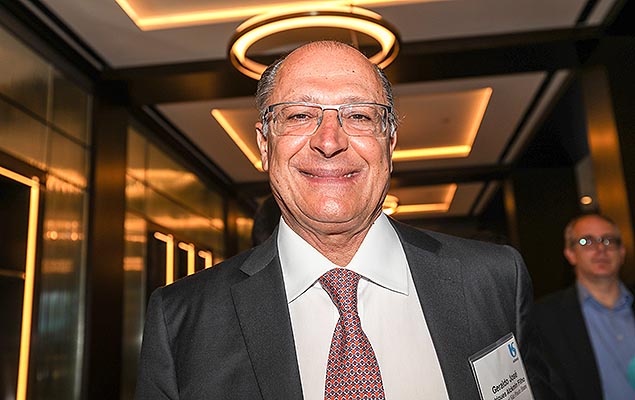 Governador de São Paulo, Geraldo Alckmin, participa de evento que celebra os 15 anos da Sabesp na Bolsa de Nova York, nesta segunda