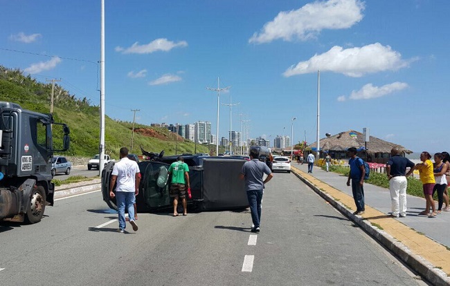 Acidente-na-Avenida-Litorânea-2