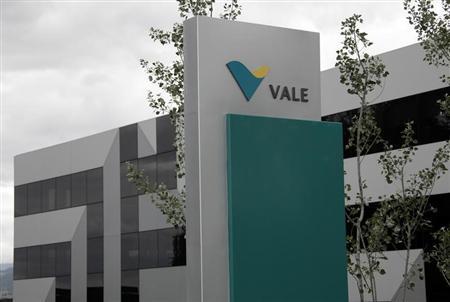 A logo is pictured on Brazilian mining company Vale's central sales office in Saint-Prex near Geneva June 4, 2012. REUTERS/Denis Balibouse