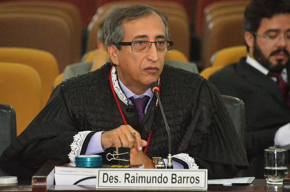 Desembargador Raimundo Barros.