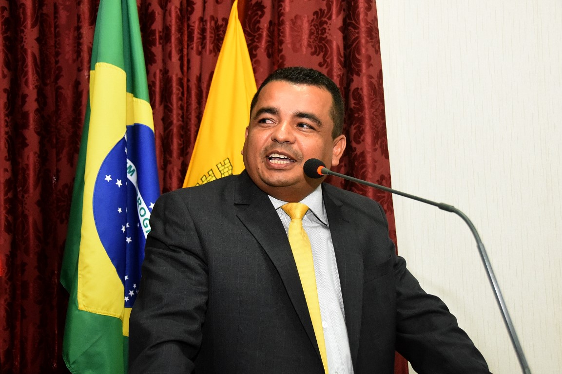 Edison Gaguinho pede ao governo recuperação de ciclovia na Cidade Operária.